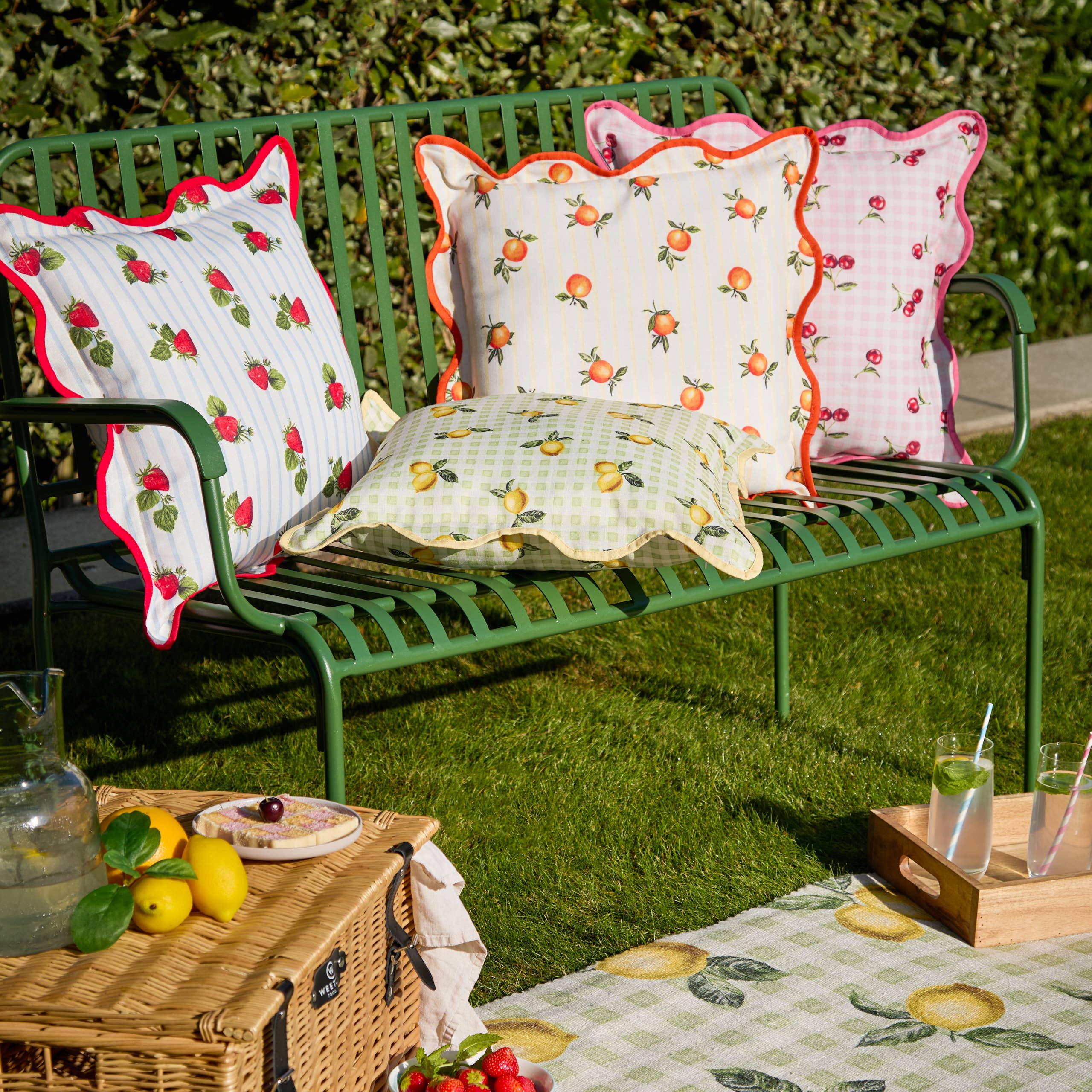 Coussin d'extérieur à carreaux vichy citron sauge